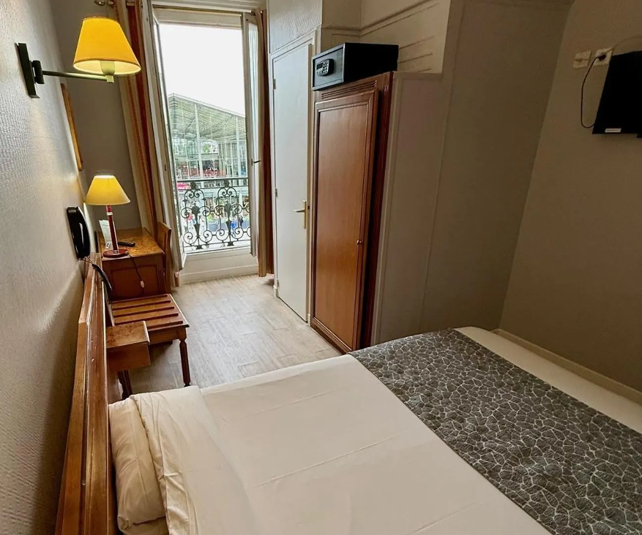 Hotel Richmond Gare Du Nord Париж