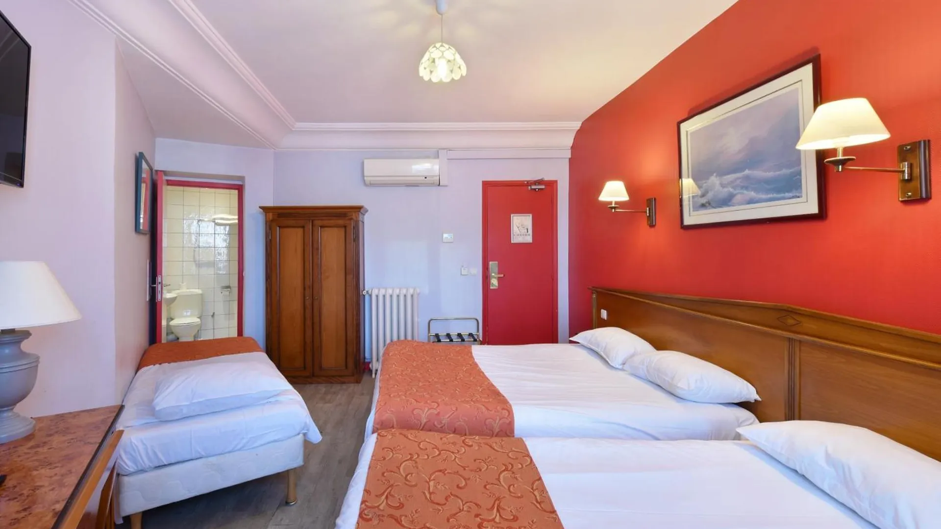 **  Hotel Richmond Gare Du Nord Париж Франция